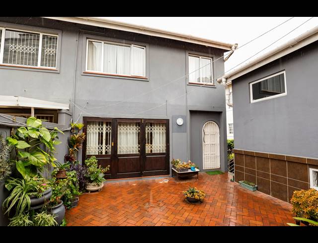 3 BEDROOM APARTMENT FOR SALE IN MUSGRAVE